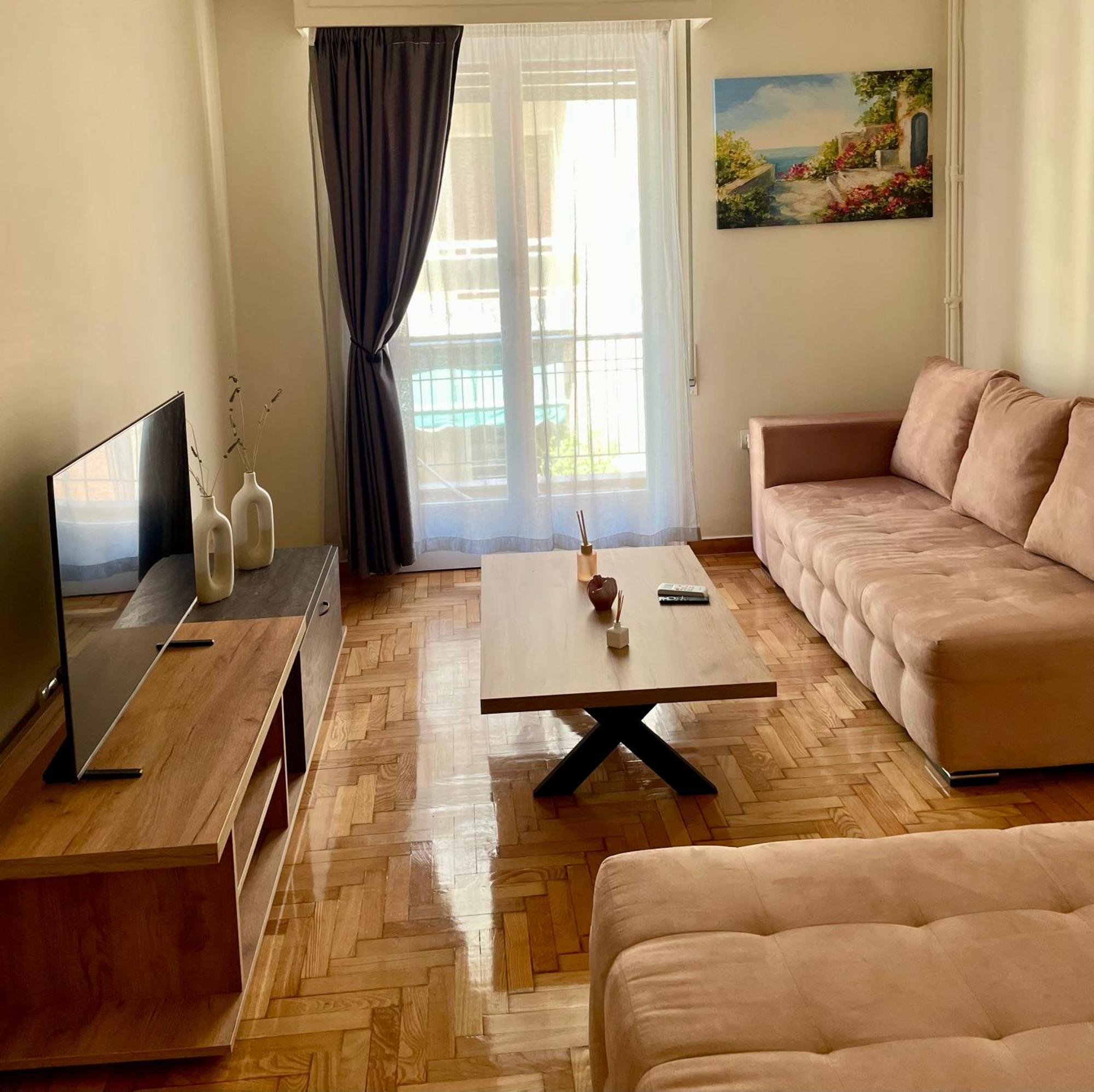 Spacious Apartment Near Panormou Metro Athens Ngoại thất bức ảnh